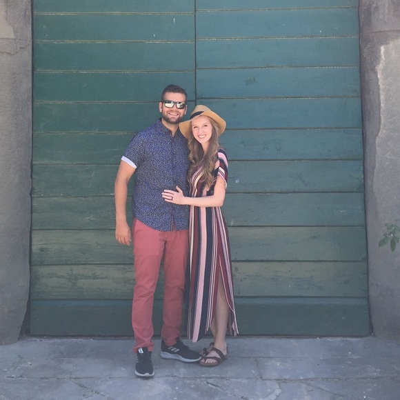 Meet your Posher, Kendall - Picture 1 of 1